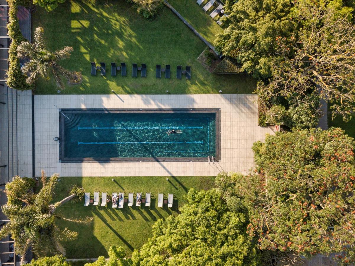 Vineyard Hotel Cape Town Exterior photo